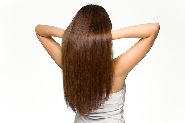 髪の毛がサラサラな女性の写真